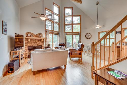 Shenandoah A-Frame Chalet at Bryce Resort