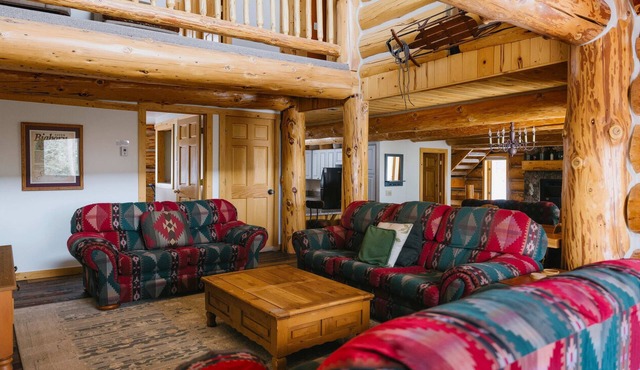 Silverthorne Retreat | Pet Friendly + Trail Access