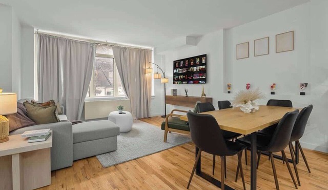 Spacious 2BR Steps from Time Square & Hudson Yards