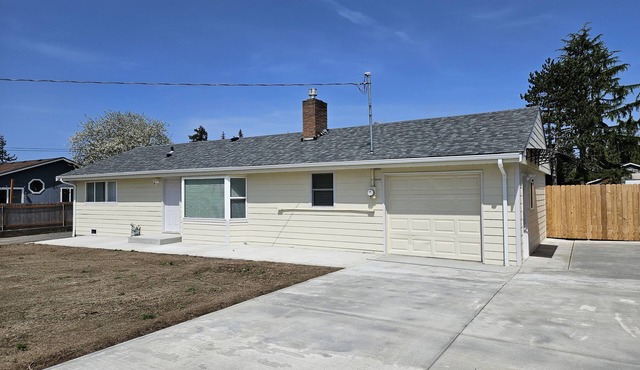 Spacious 3 Bed Home Near Beach