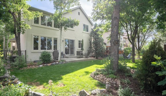 Spacious 4-bedroom house in charming Denver with game room and fitness room.