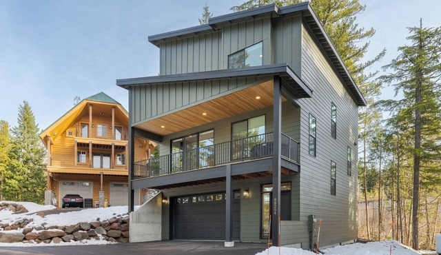 Spacious family Retreat 4Br/4.5 bathrooms, private hot-tub in Government Camp