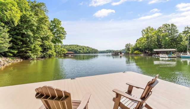 Spacious Lakefront Retreat & Private Dock