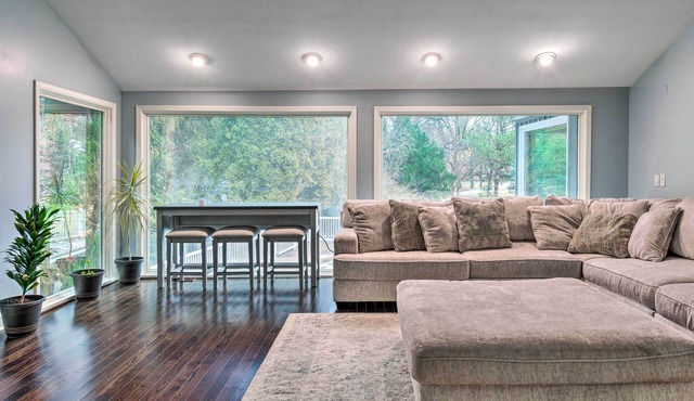 Spacious Rochester Home w/Heated Pool & Hot Tub!