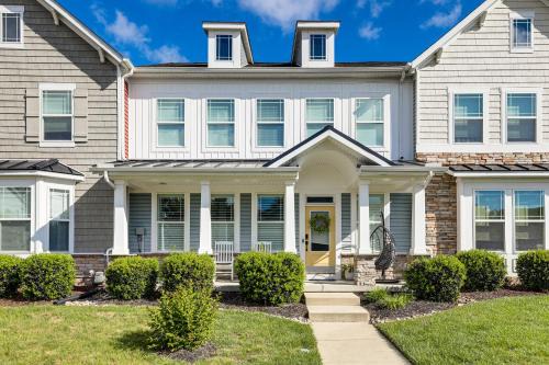 Spacious Townhome 2 Mi to Bethany Beach Boardwalk