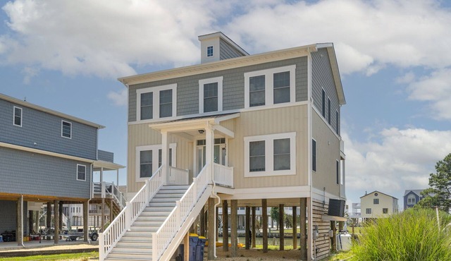 Statuesque waterfront home by Seaside Vacations & Sales