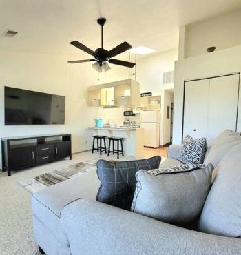 Sunnie Days condo in Oak Harbor on Lake Erie!