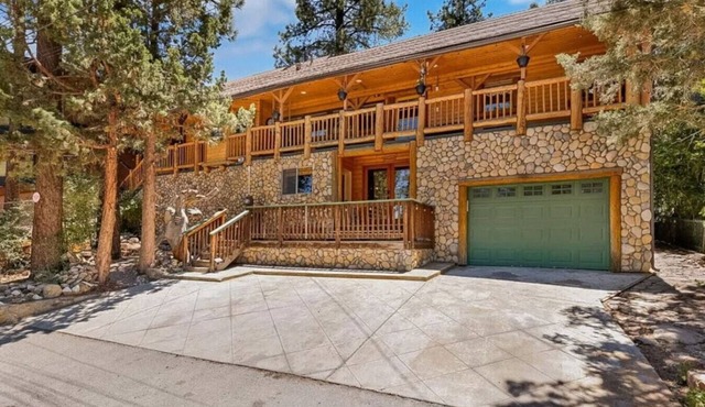 The Fox Lodge - Luxury Cabin w/Heated Indoor Pool & Poker Room