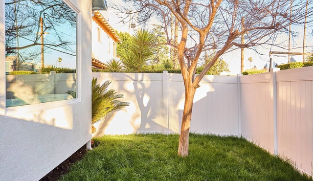The Hollywood Hearthlight Bungalow
