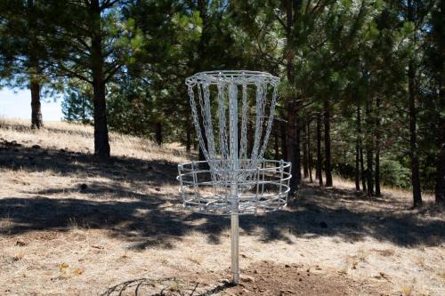 The Oaks feat Private Disc Golf Course