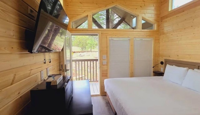 Tiny Home King Room #23A