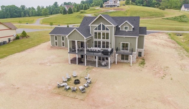 Tippy Canoe: Deep Creek Lake House w/Pool & Theater