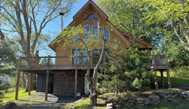 Townside Timber 3bd Retreat