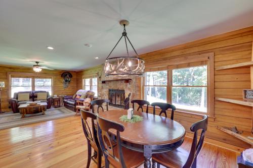 Unplug & Unwind! Country Cabin in Louisburg