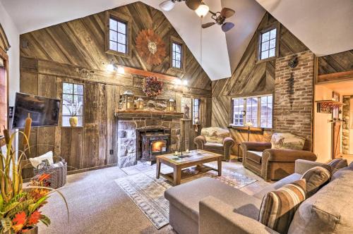 Walk to Zigzag River: ‘The Sundance’ Cottage