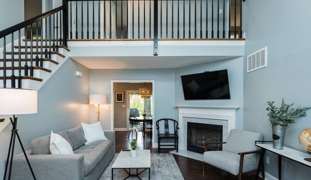 Waterfront Chapel Hill Retreat Near UNC | Sleeps 10