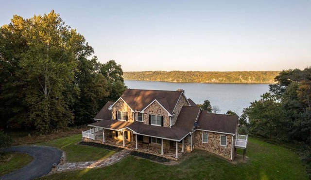 Waterfront Retreat w/Hot Tub, Games & Views