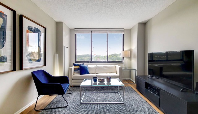 White Plains One Bedroom, Short Walk to Train