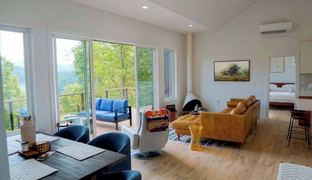 Wildcat Modern 2BR - Fireplace/Firepit/Dogs/Views
