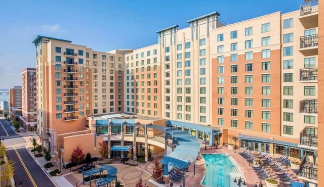 Wyndham National Harbor | 1BR/1BA King Bed Suite