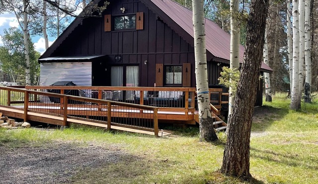 Year around peaceful adventure hideaway
