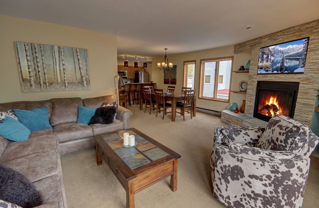 Family-Friendly Escape | Balcony & Scenic Views