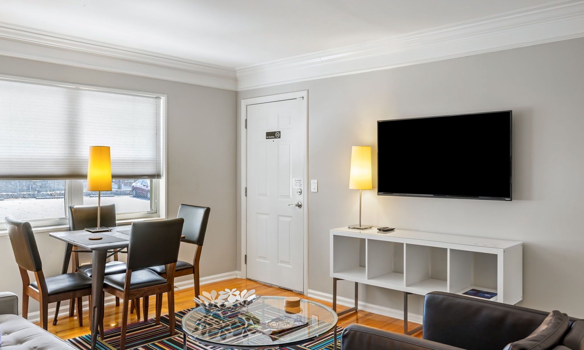 Brookwood Apartment | (BC2bJ) Great Value, Serviced Condo in Quiet Neighborhood
