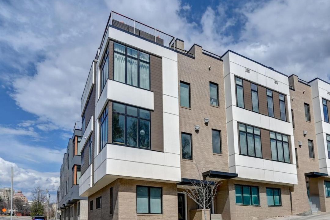 East End - Valley Street House | South Slope Asheville Townhome 3 Ensuite Bedrooms