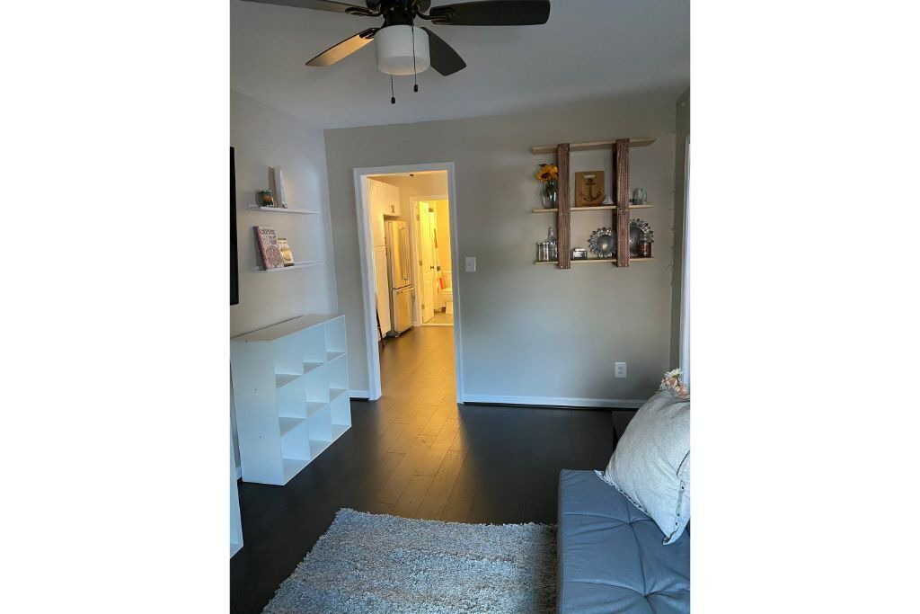 Photo of Livingroom in Oyster Harbor