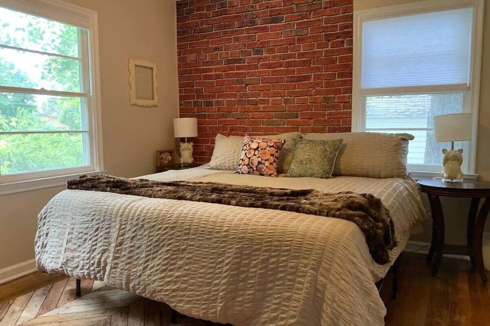 Photo of Bedroom in Holladay