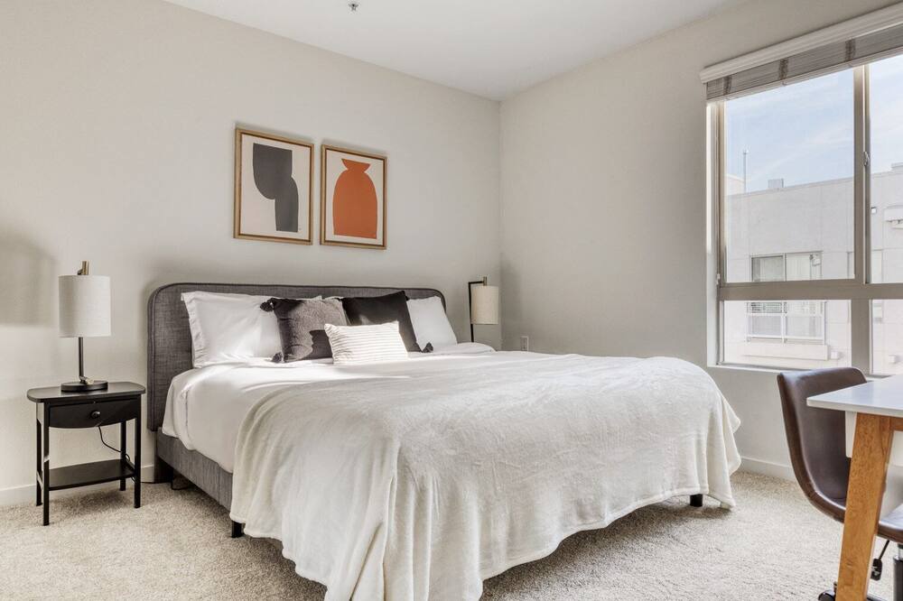 Photo of Bedroom in Chinatown