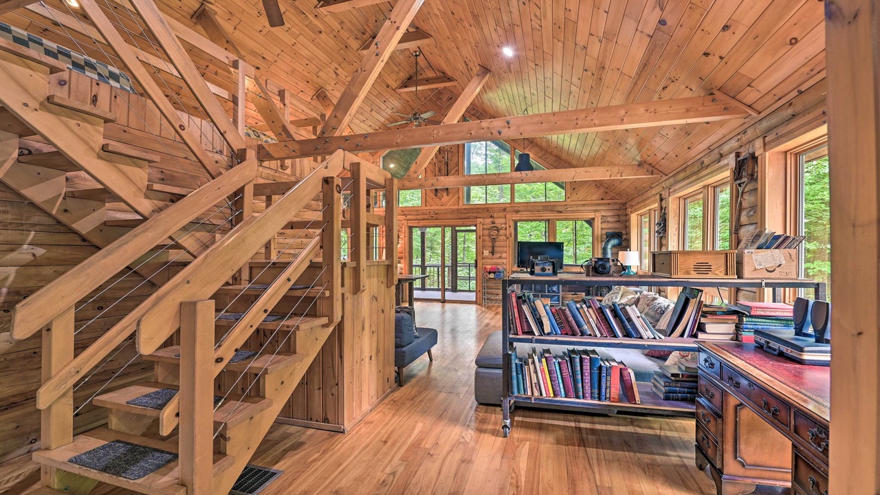 Photo of Livingroom in Warrensburg