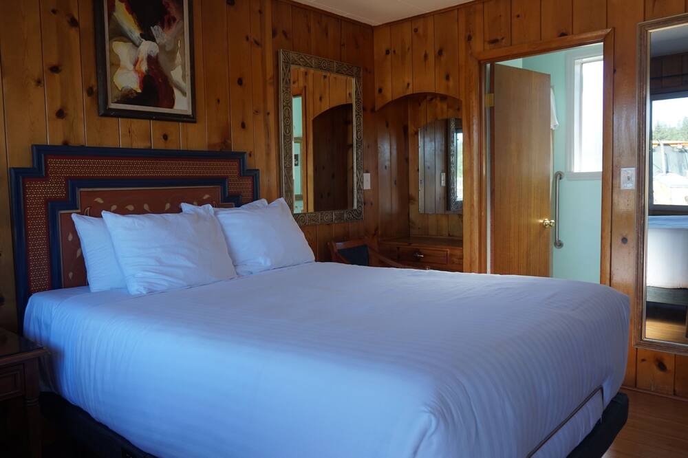 Photo of Bedroom in Chiloquin