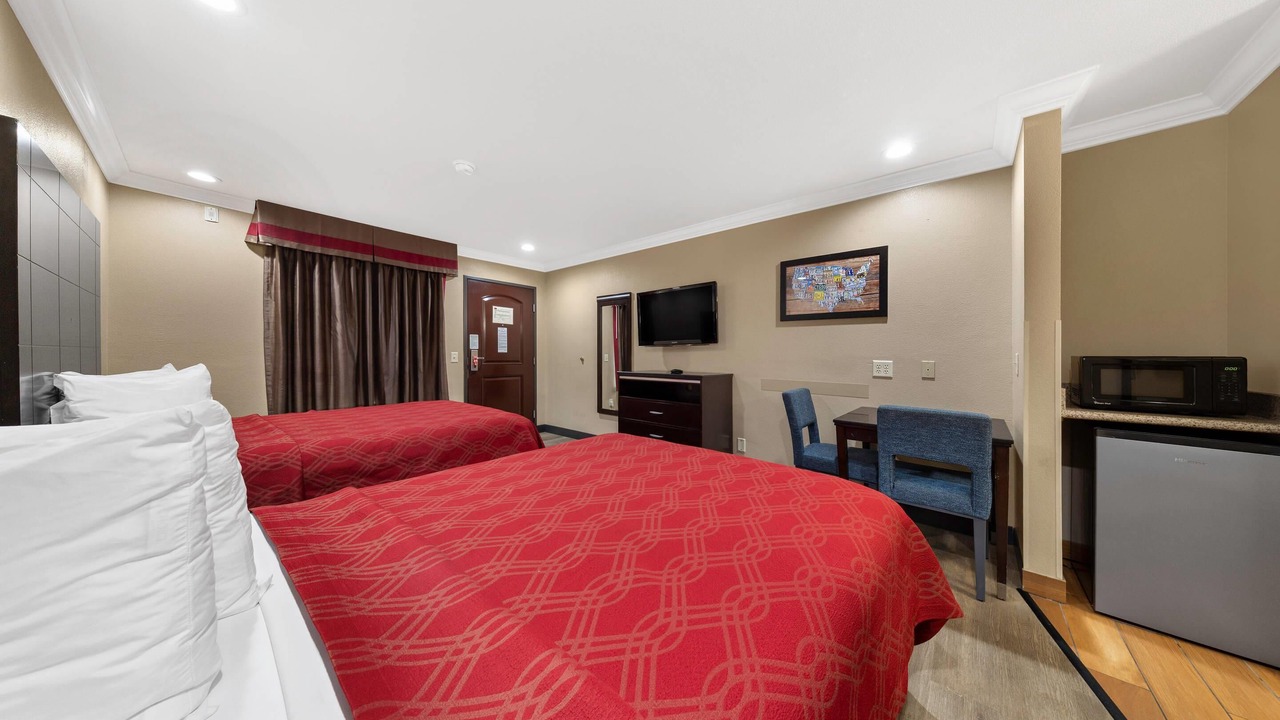 Photo of Bedroom in Central Escondido