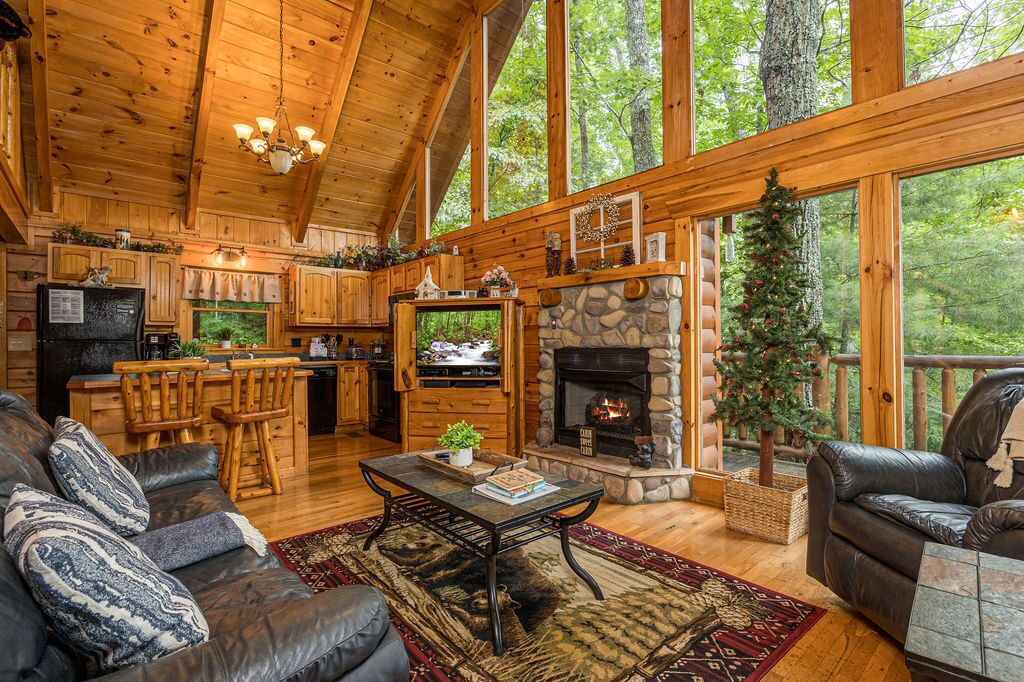 Photo of Livingroom in Gatlinburg - Pigeon Forge