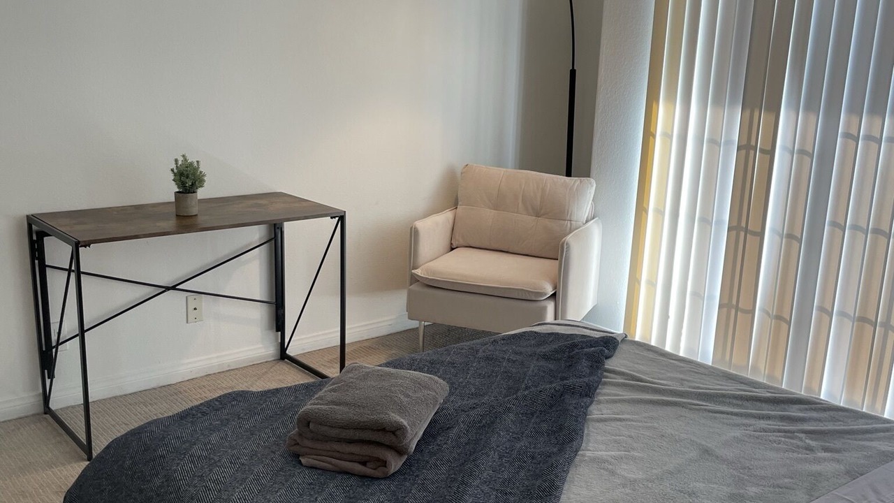 Photo of Bedroom in Sawtelle
