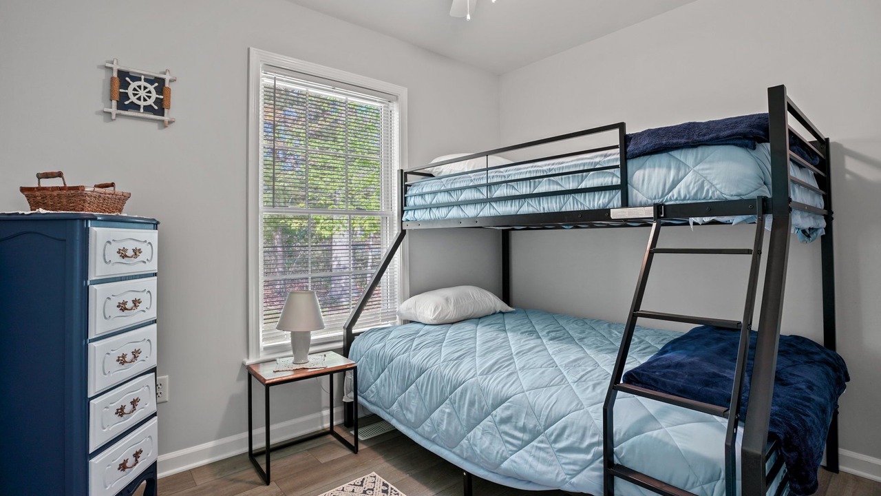Photo of Bedroom in Captain's Cove