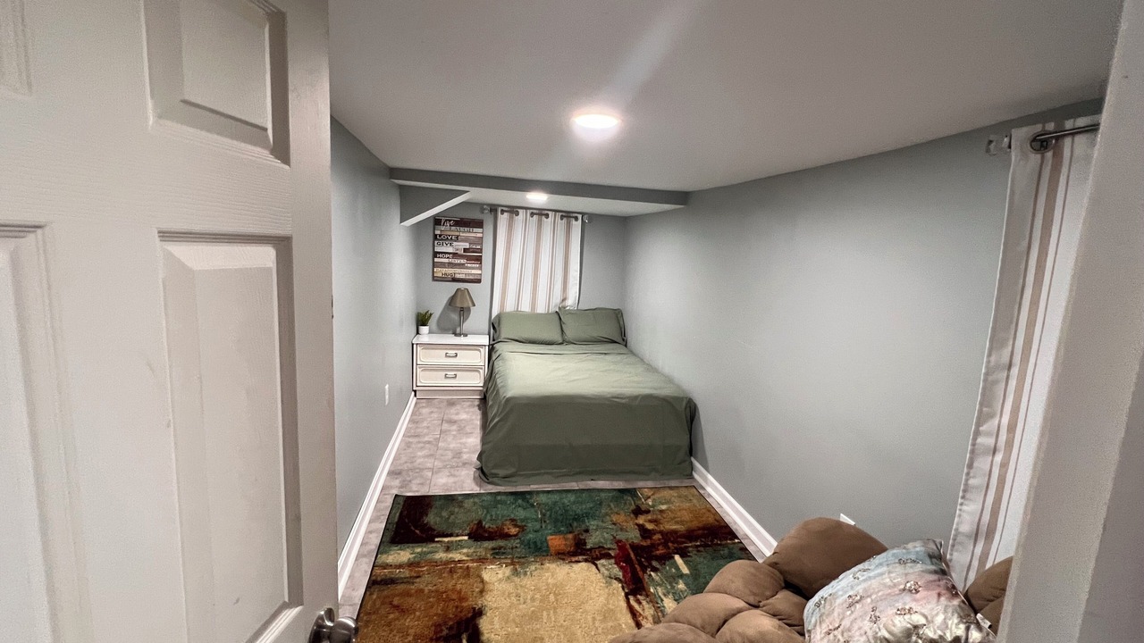 Photo of Bedroom in Overlea