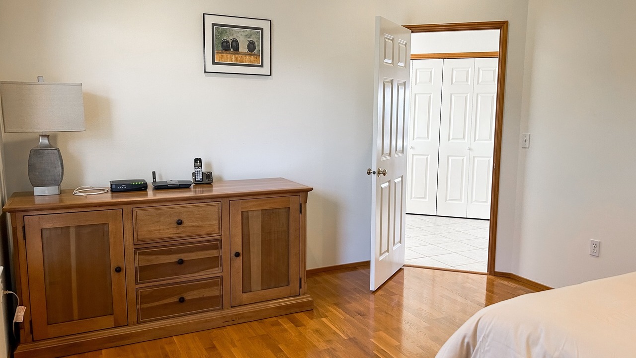 Photo of Bedroom in Oak Harbor