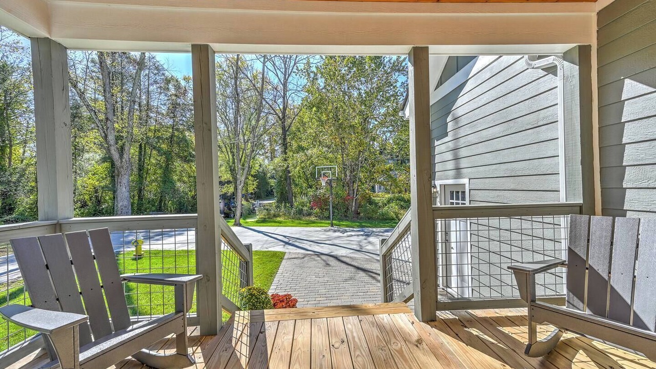 Photo of Patio Balcony in Hendersonville
