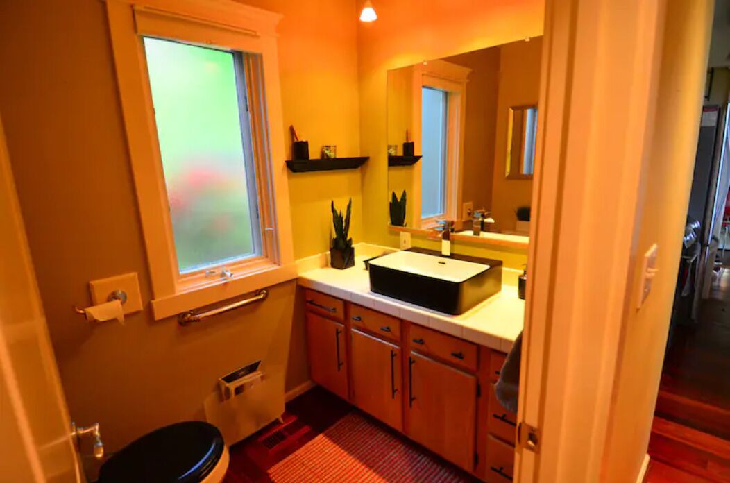 Photo of Bathroom in Roseburg