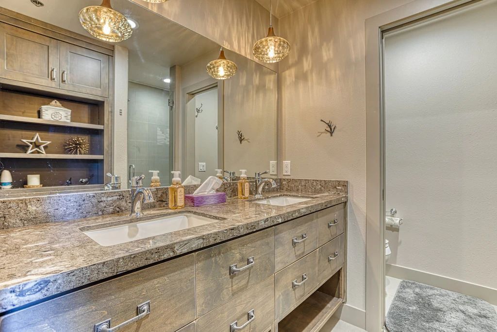 Photo of Bathroom in North Park City