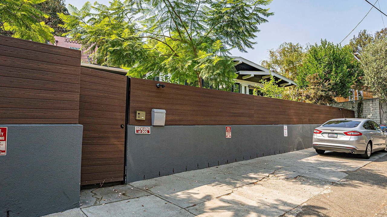 Photo of Outdoor in Hollywood Heights