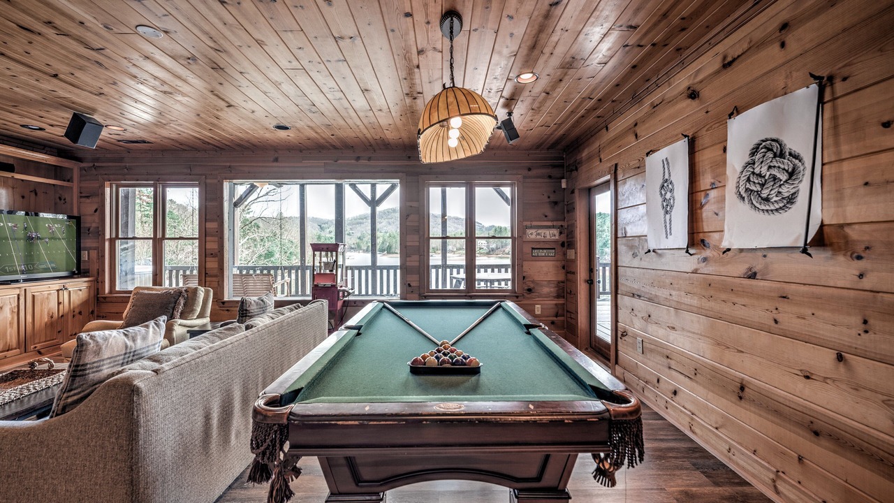 Photo of Bedroom in Blairsville