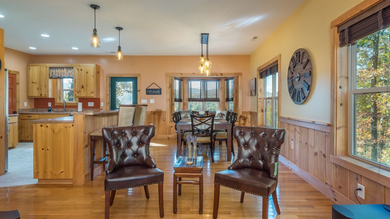 Photo of Bedroom in Spruce Pine