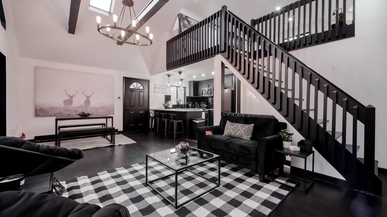 Photo of Livingroom in East Stroudsburg