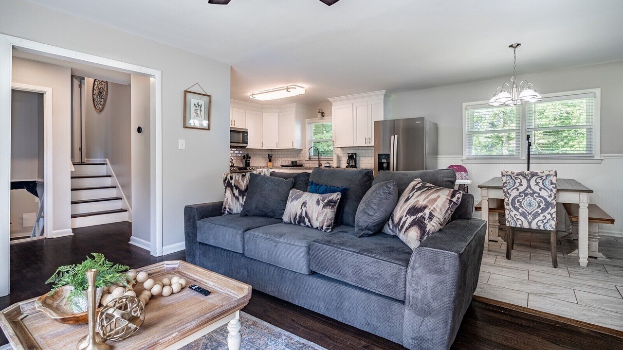 Photo of Livingroom in Marietta