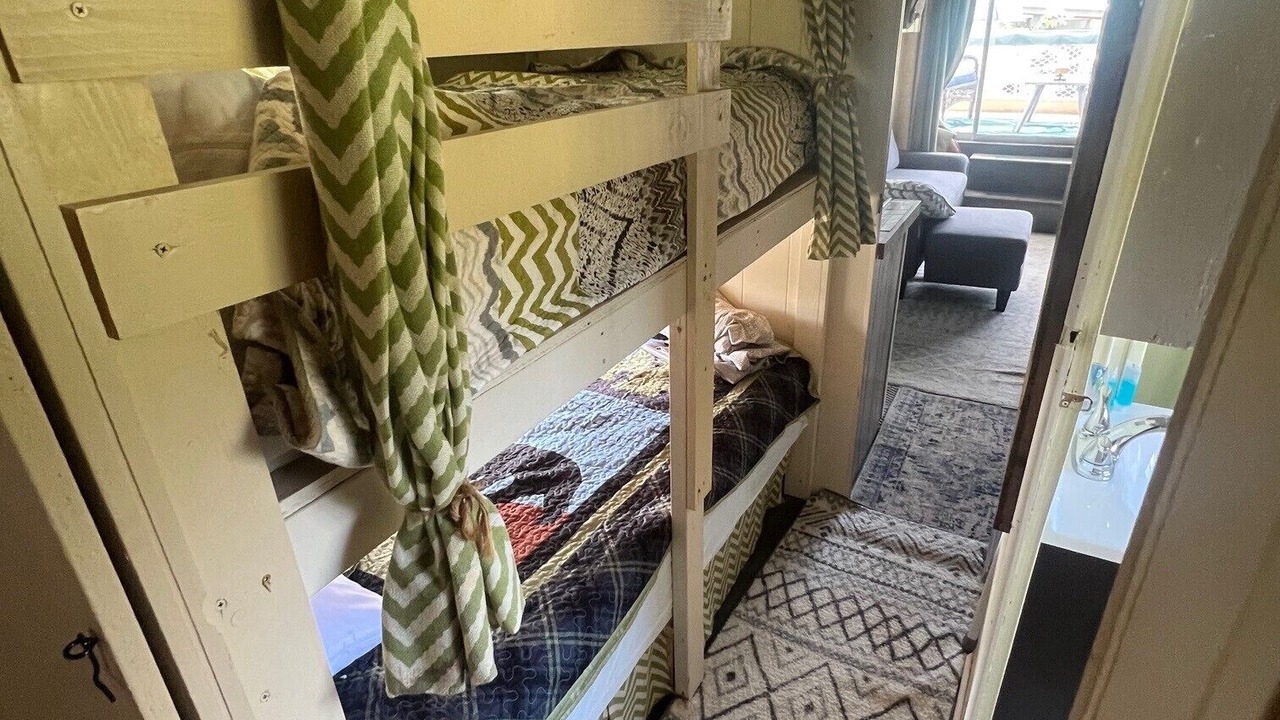 Photo of Bedroom in Salem