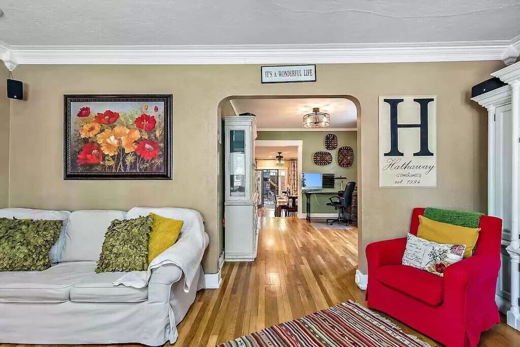 Photo of Livingroom in Medford
