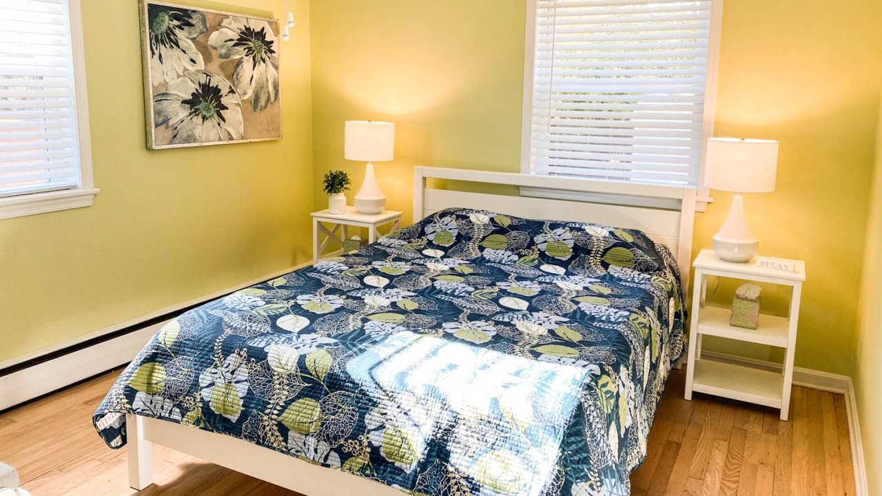 Photo of Bedroom in Arundel on the Bay